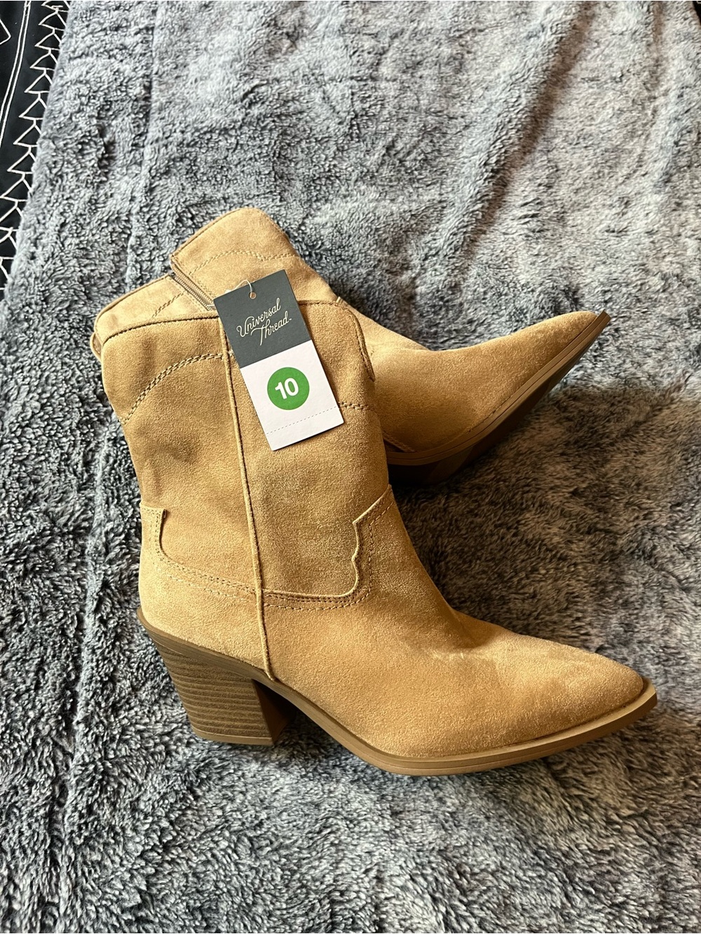 Universal Thread Tan Suede Western Ankle Boots